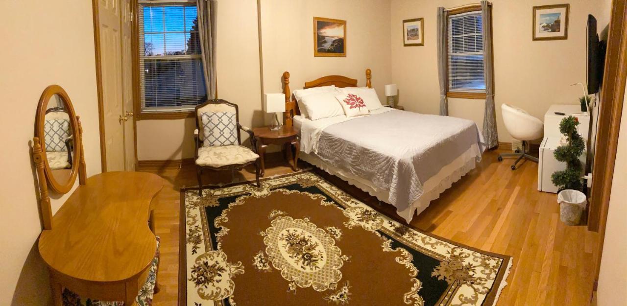 Anna'S Bed & Breakfast ไนแอการาฟอลส์ ภายนอก รูปภาพ