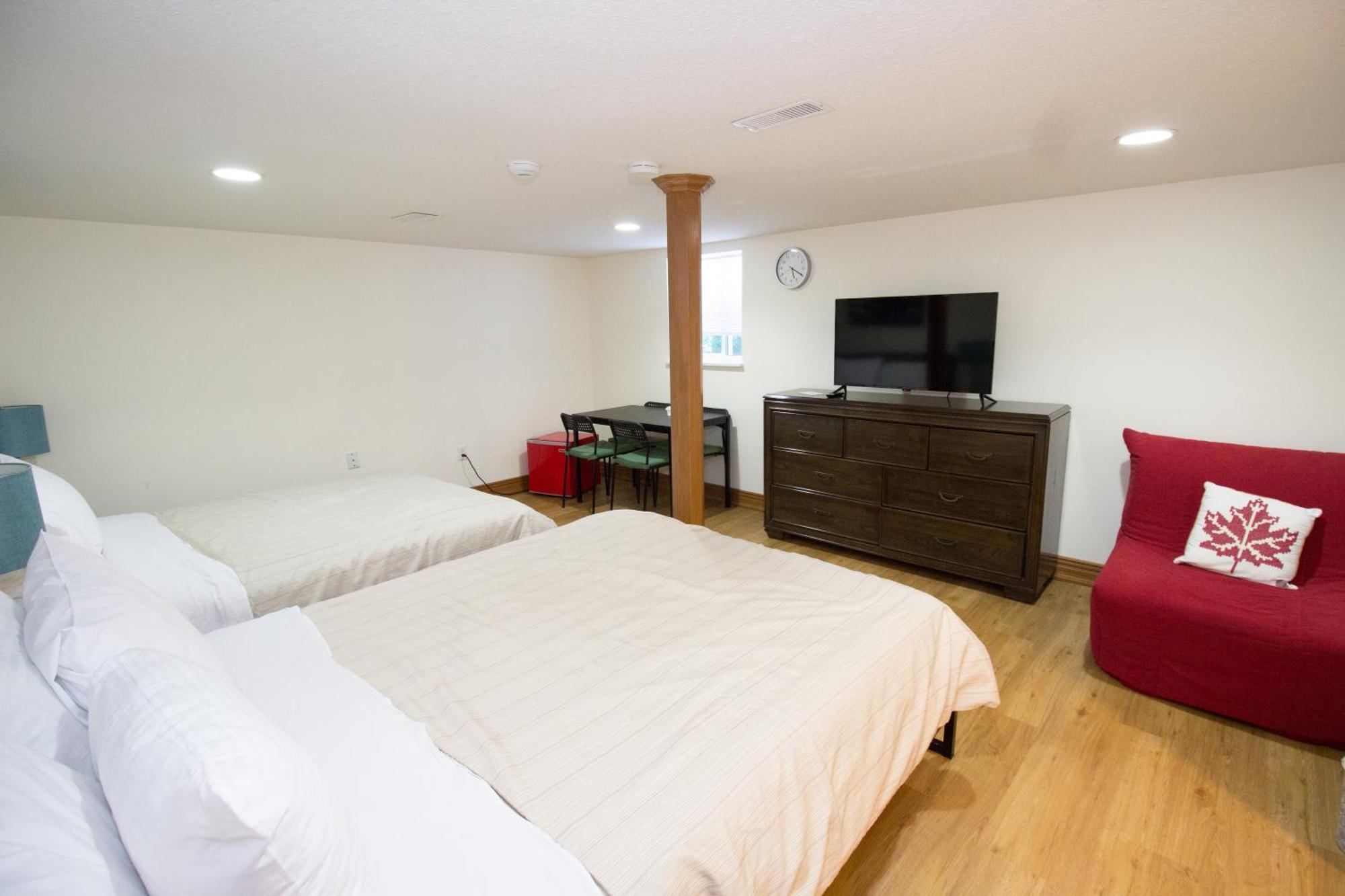 Anna'S Bed & Breakfast ไนแอการาฟอลส์ ภายนอก รูปภาพ
